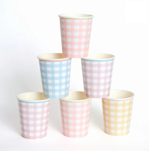 Gingham Party Cups - The Pretty Prop Shop Parties