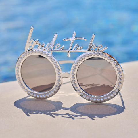 Bride To Be Sunglasses - Hen Weekend - The Pretty Prop Shop Parties