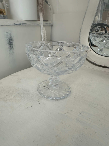 Glacier Dessert Bowl/Vase - EX HIRE ITEM | The Pretty Prop Shop Parties | The Pretty Prop Shop Parties