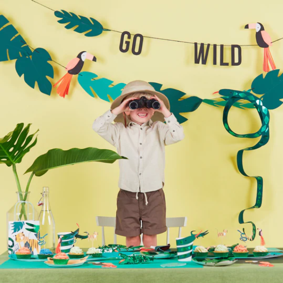 Go Wild Large Garland - The Pretty Prop Shop Parties