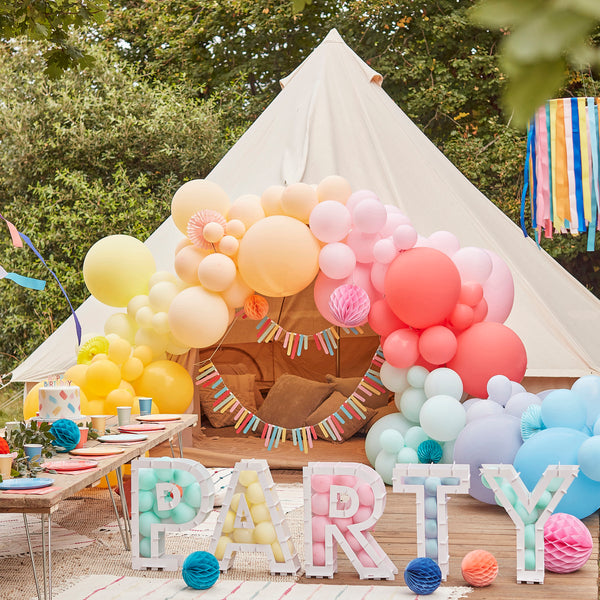 40th Birthday Balloon Arch Sign - The Pretty Prop Shop Parties